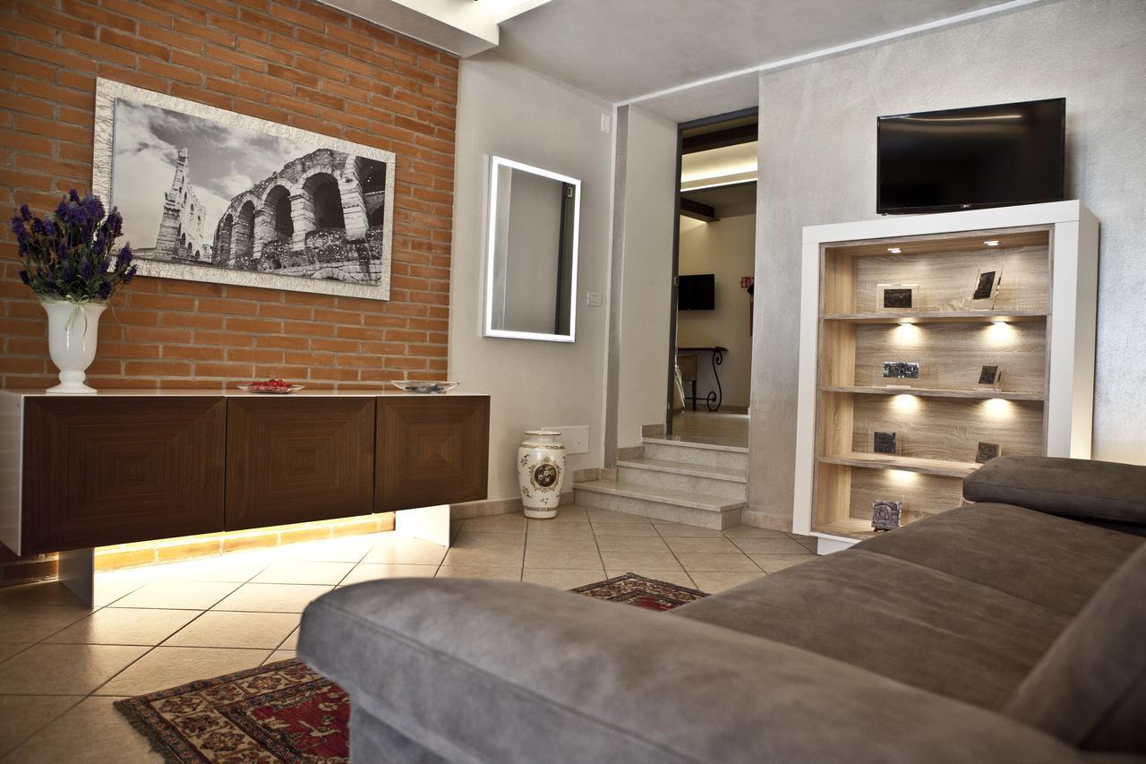 Castello San Felice Bed & Breakfast Verona Exterior foto